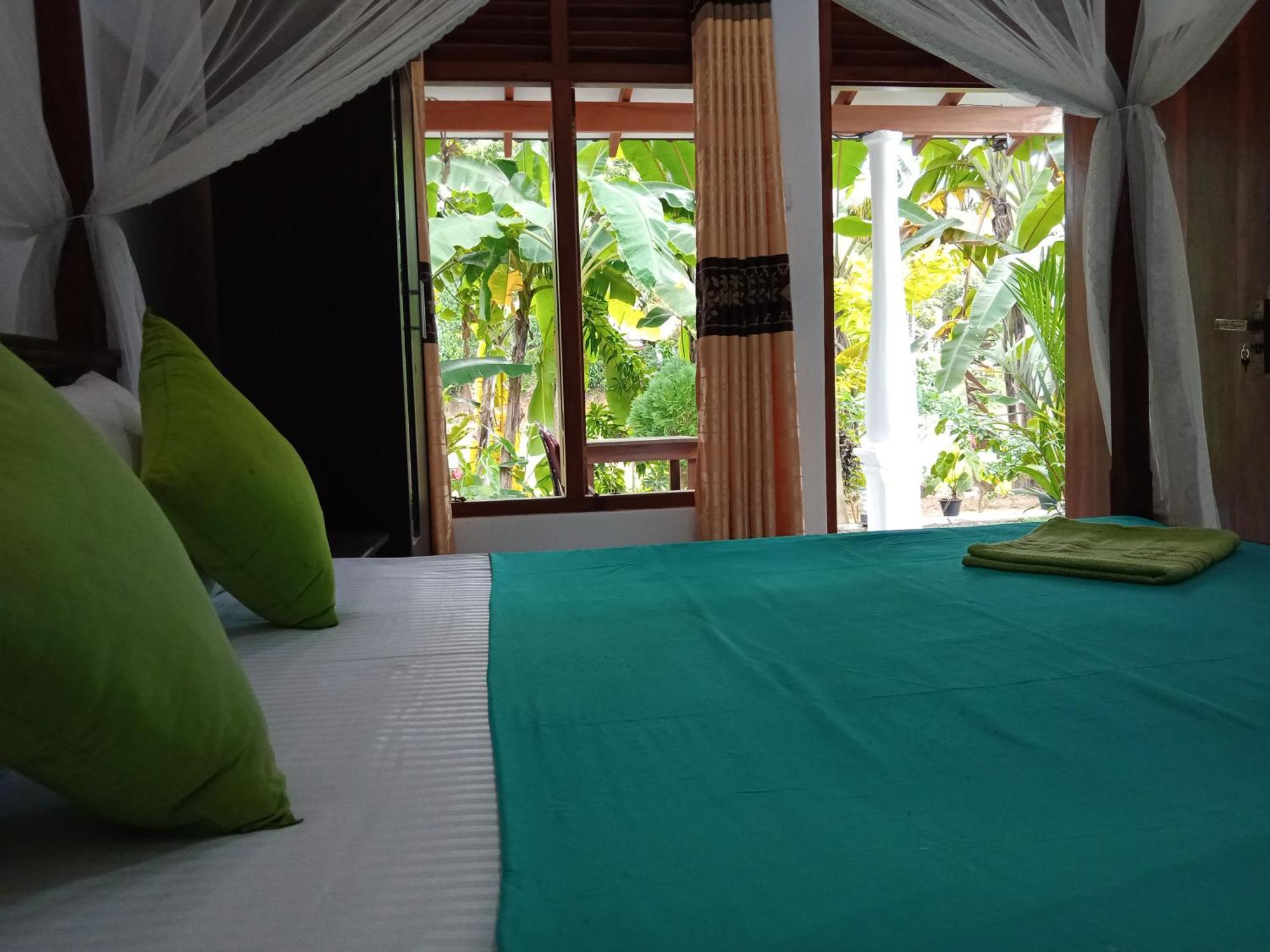 Bakery Family Guest House Mirissa Exterior photo